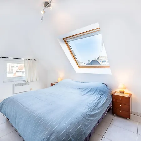 Apartment In Koksijde Near The Beach, Cleaning Included 아파트