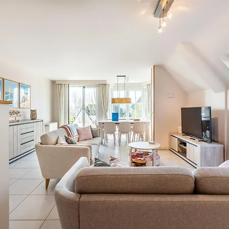 Apartment In Koksijde Near The Beach, Cleaning Included