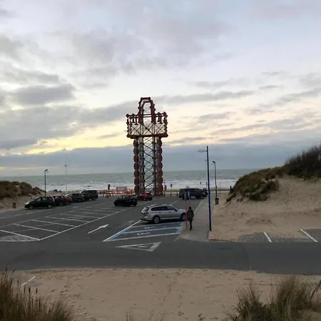 아파트 Apartment In Koksijde Near The Beach, Cleaning Included